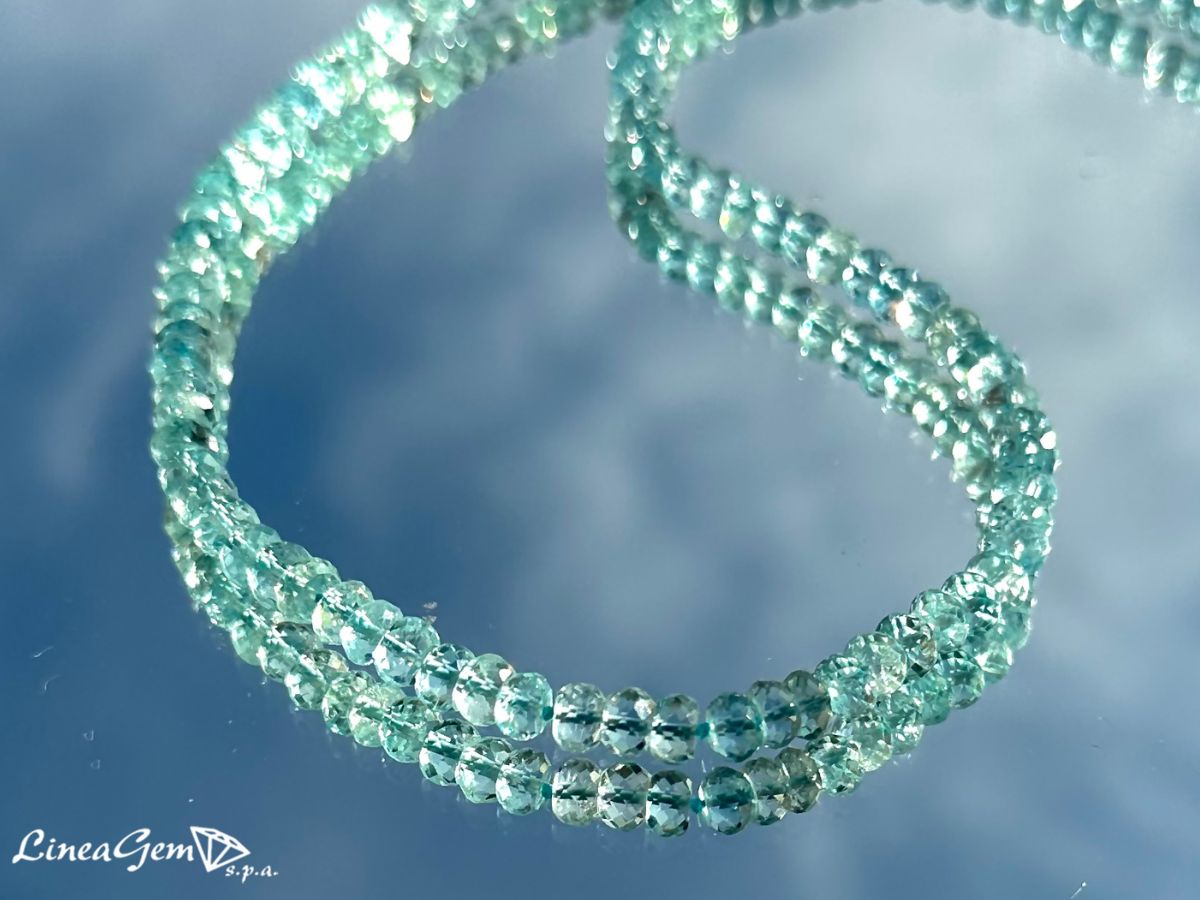 Faceted rondelle-cut natural aquamarine necklace